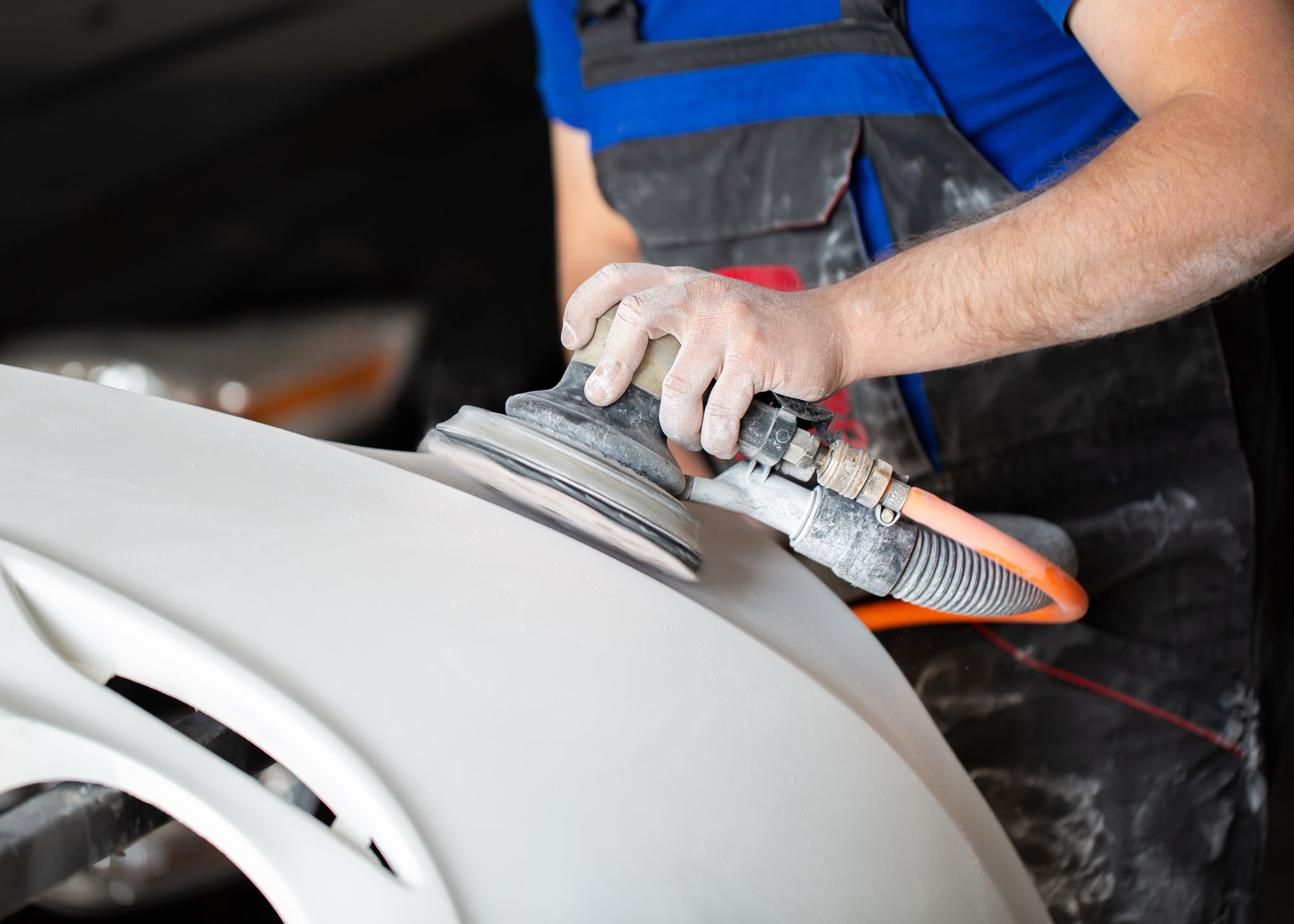 Picture of auto repair shop